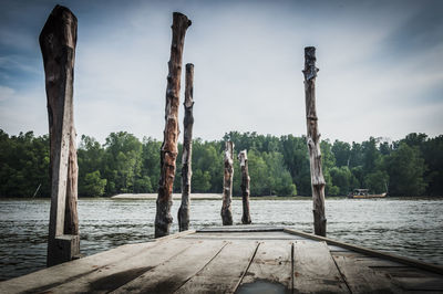 Low angle view of pier on lake