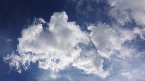 Low angle view of cloudy sky