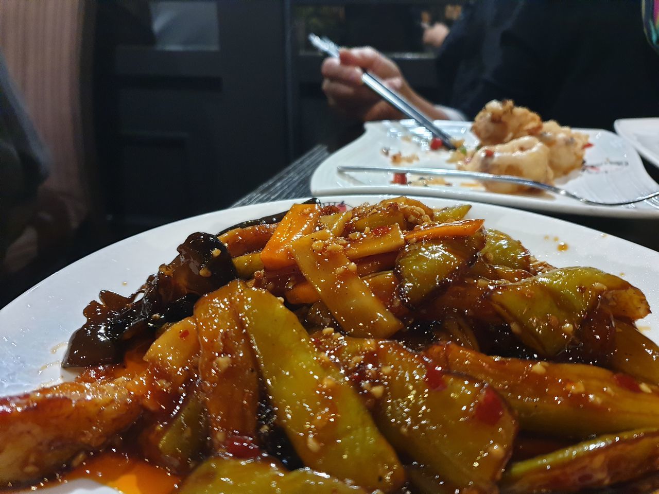 CLOSE-UP OF FOOD SERVED ON TABLE