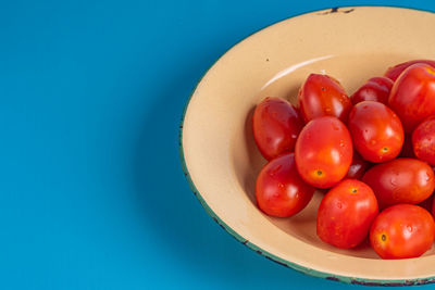 High angle view of tomatoes in bowl