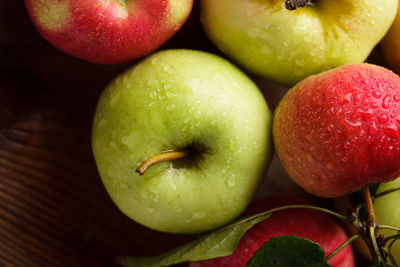 Close-up of apples on table