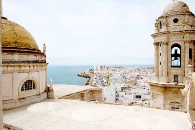 Dome by sea against sky