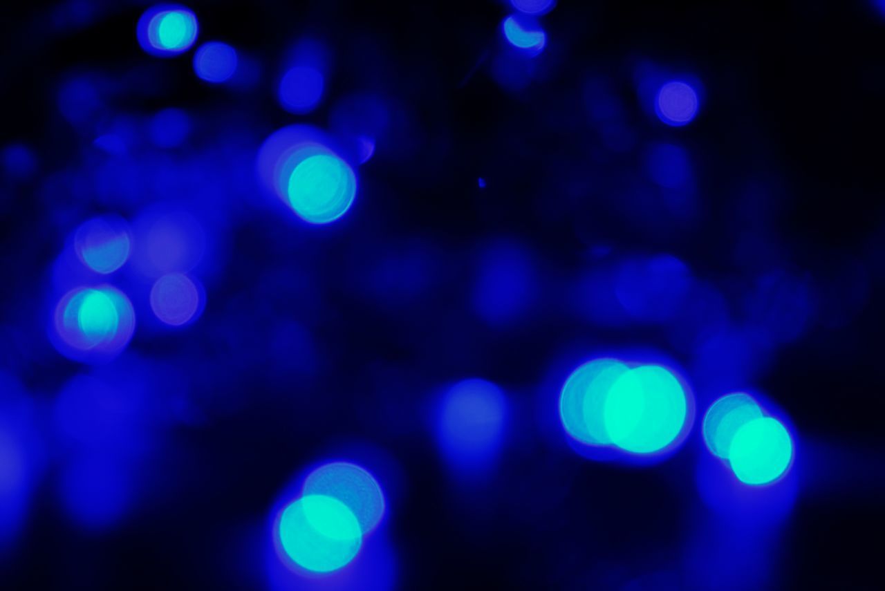 DEFOCUSED LIGHTS