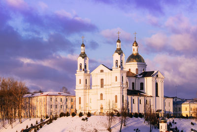 Buildings in city