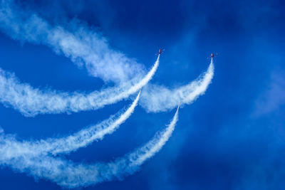 Low angle view of vapor trail in sky