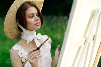 Side view of woman looking away