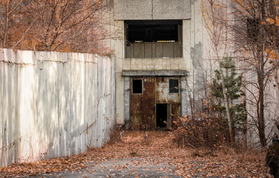 Abandoned building