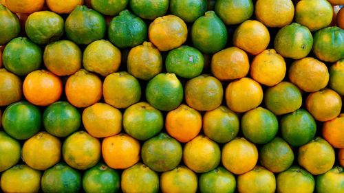 Full frame shot of oranges