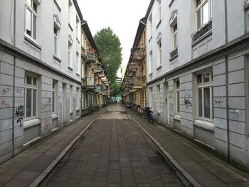 Narrow alley in city