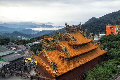 Jiufen fushan temple with the view of the ocean and the surrounding mountains. jiufen, taiwan.