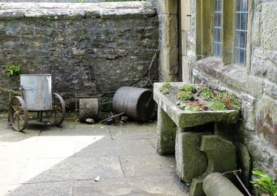Abandoned building