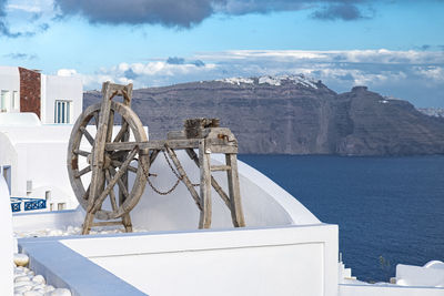 Spinning wheel in santorini