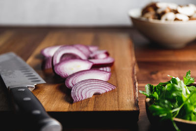 Close-up of onion on cutting board