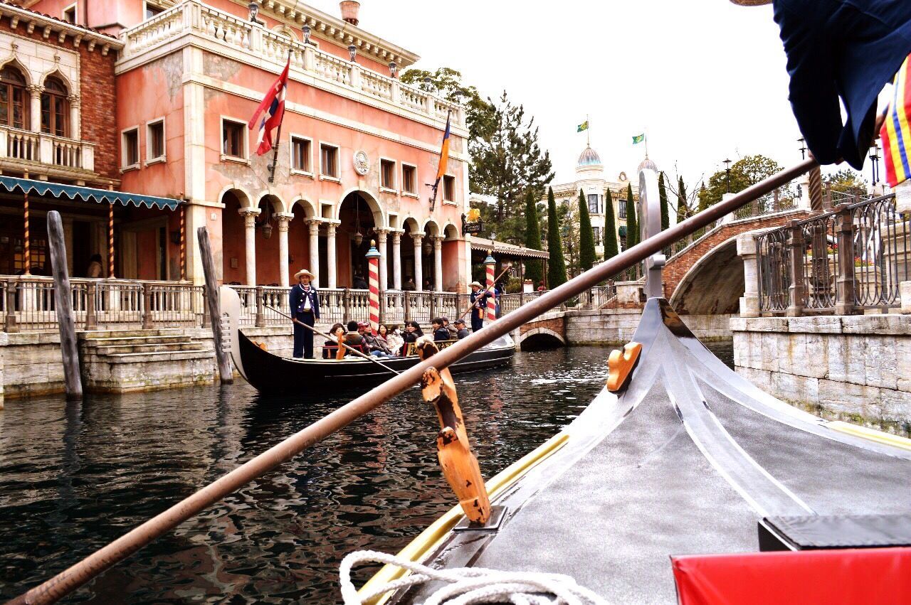 gondola - traditional boat, cultures, canal, travel destinations, gondolier, transportation, tourism, building exterior, city, outdoors, people, water, nautical vessel, architecture, adults only, adult, day