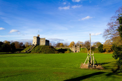 View of fort against sky