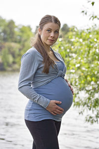 Portrait of pregnant woman