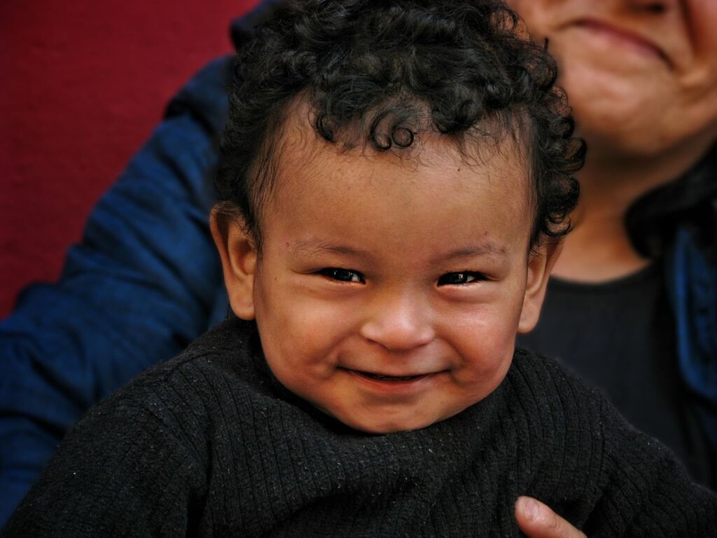 real people, boys, looking at camera, portrait, smiling, childhood, close-up, two people, people, day