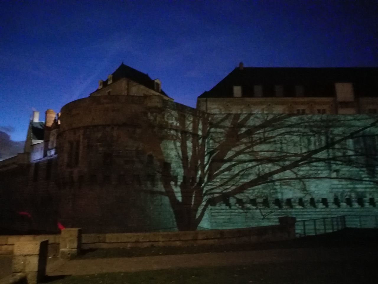 BUILT STRUCTURE AT NIGHT