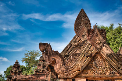 Banteay srei or banteay srey temple site in angkor wat, it is dedicated to the hindu god shiva