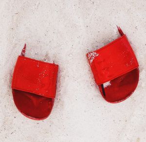 Overhead view of red arrow sign