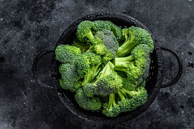 High angle view of green vegetables in bowl