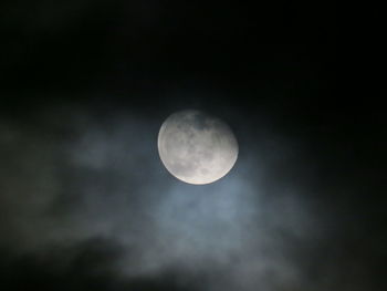 Low angle view of moon in sky