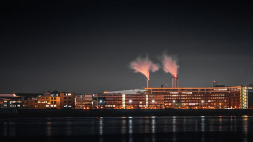 View across the elbe to the airbus company premises