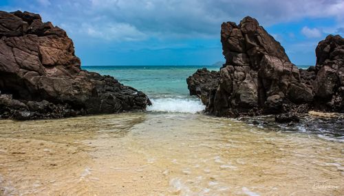 Scenic view of sea against sky