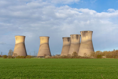 The disused cooling towers of the closed willington power station 