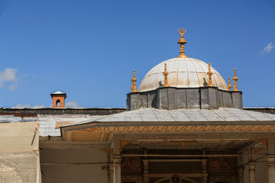 View of mosque against sky