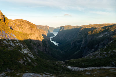 Scenic view of mountains against sky in gros morne national park, newfoundland, canada