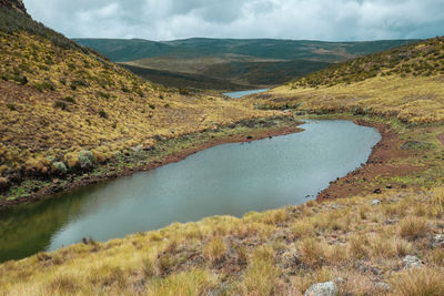 Scenic view of lake ellis in chogoria route, mount kenya national park, kenya