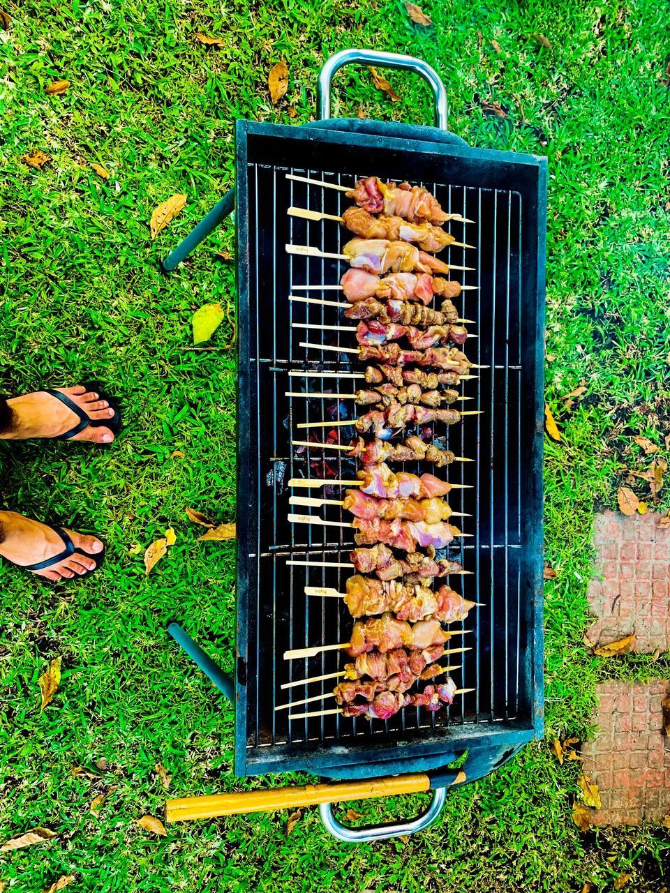 HIGH ANGLE VIEW OF VEGETABLES ON BARBECUE