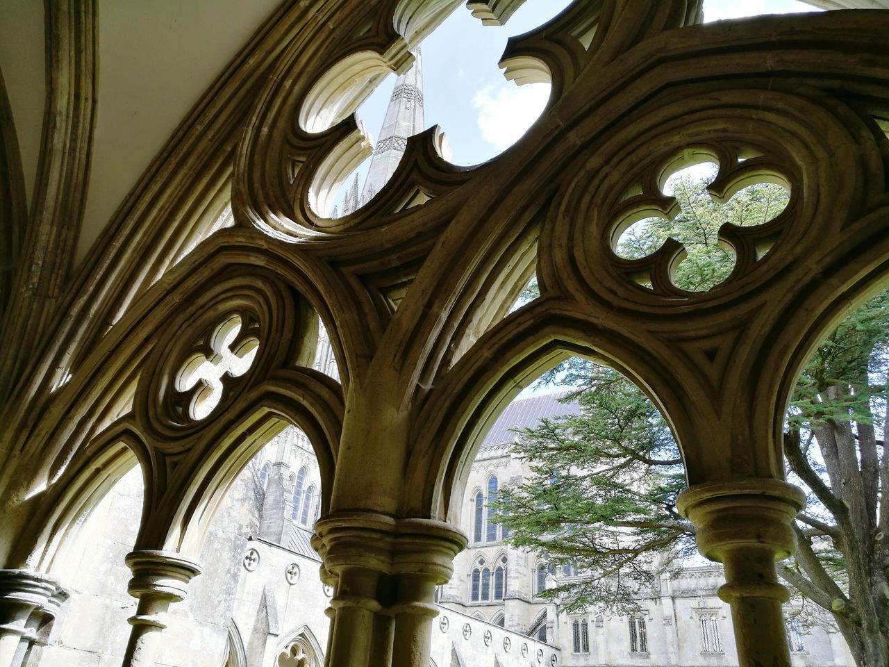 LOW ANGLE VIEW OF HISTORIC BUILDING INTERIOR