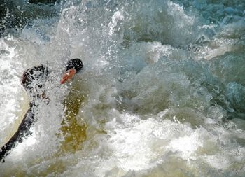 Waves splashing in sea