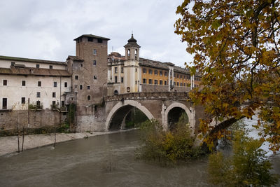 Isola tiberina rome