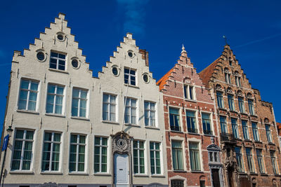  houses representative of the traditional arquitecture of the historical bruges town