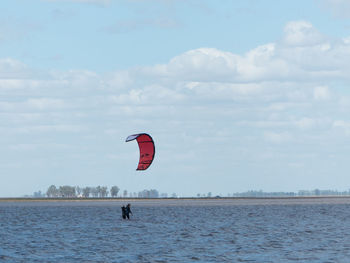 Kitesurfer in the beach