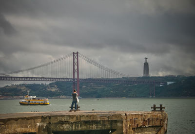 April 25th bridge over tagus river