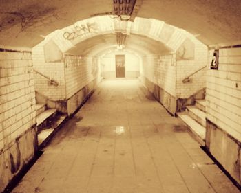 Illuminated corridor