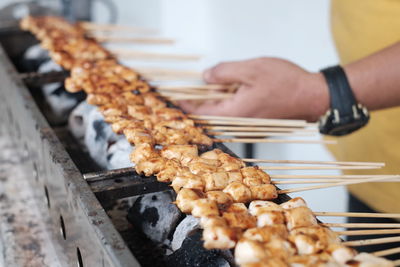 Making satay