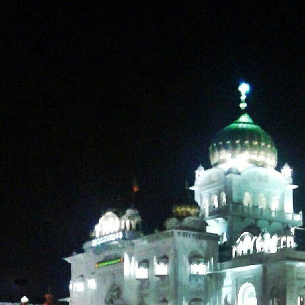 place of worship, religion, spirituality, dome, architecture, built structure, church, building exterior, famous place, travel destinations, cathedral, tourism, travel, international landmark, illuminated, night, low angle view, temple - building