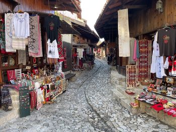 Market in kruje