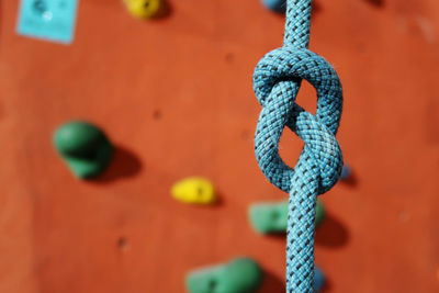 Close up of rope tied