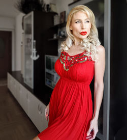 Portrait of a beautiful young woman