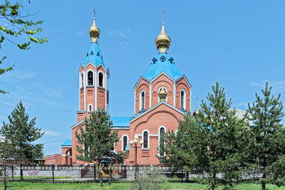 Cathedral of our lady of kazan in komsomolsk-on-amur, russia