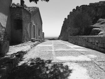 Walkway along walls