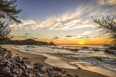 Sunrise in ilhota beach