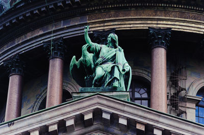 Low angle view of statue of historical building