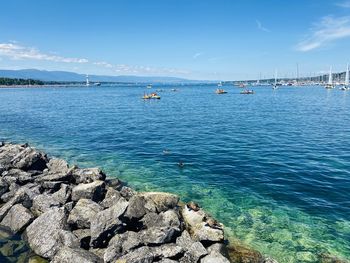 Geneva lake side